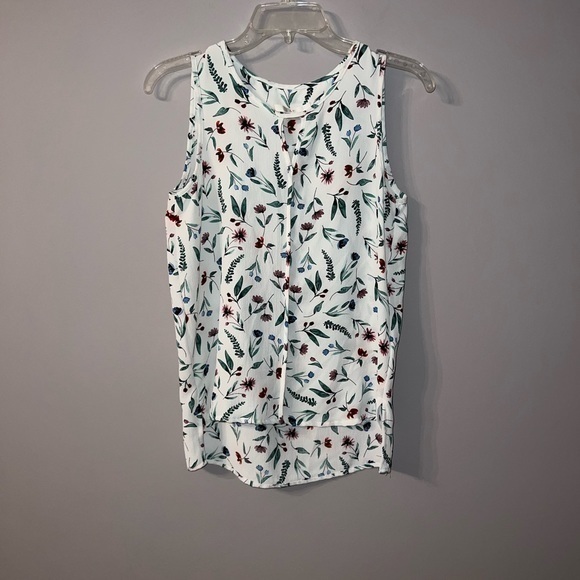 White blue, green and red floral, tank top, blouse c&e small - Picture 1 of 6